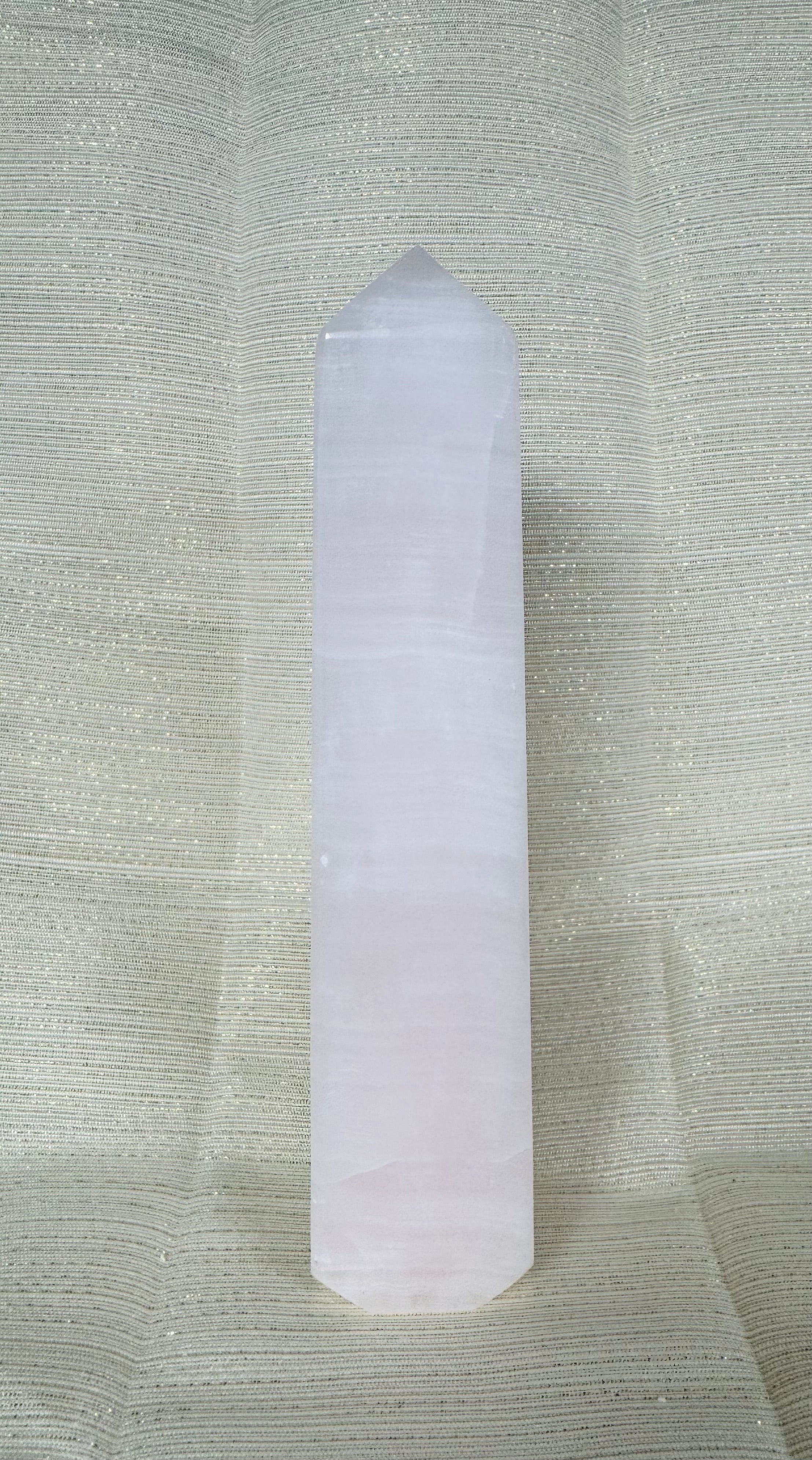 Mangano Calcit Obelisk