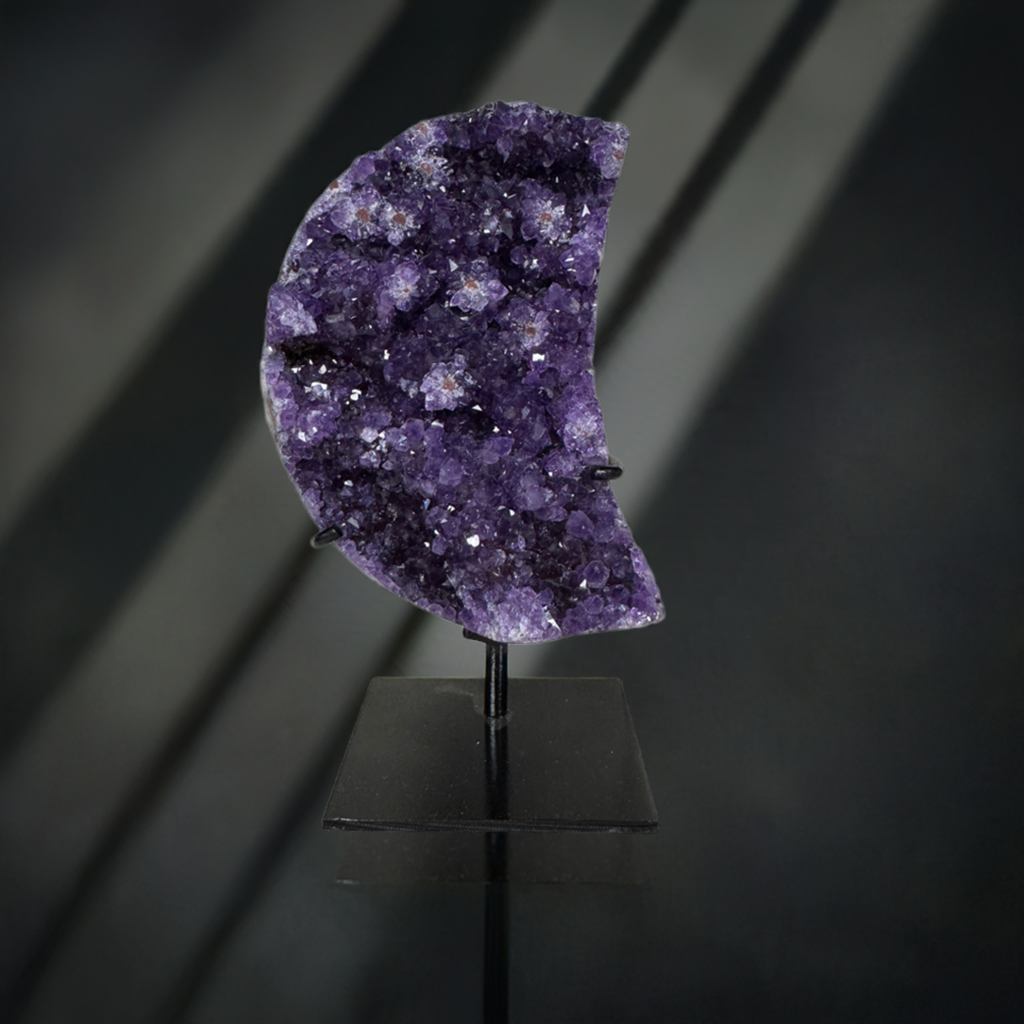 Amethyst Mond mit Blumen Unikat