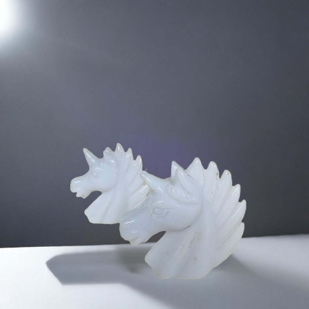 Magischer Chalcedon Blau Einhorn