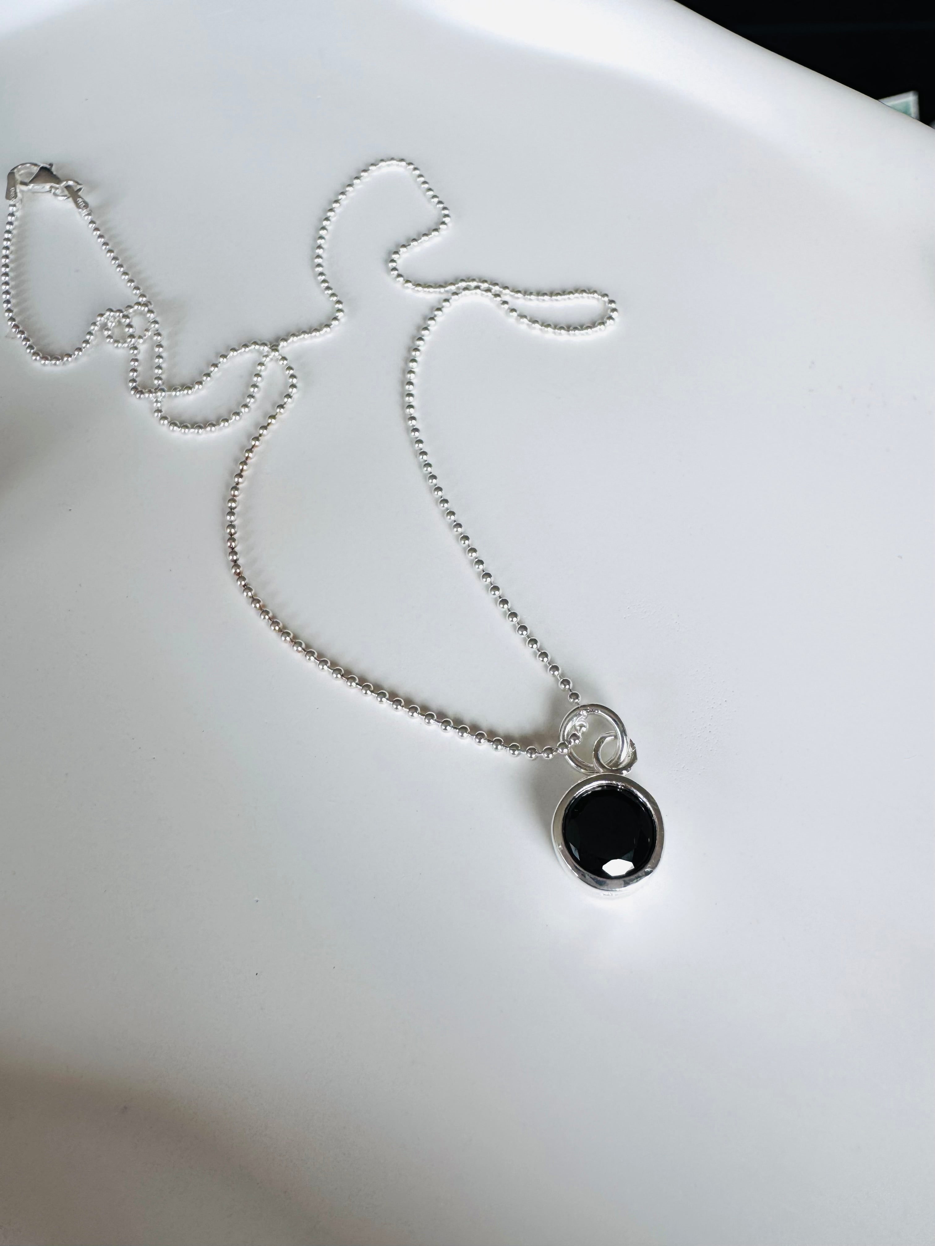 Silberkette mit Onyx Anhänger